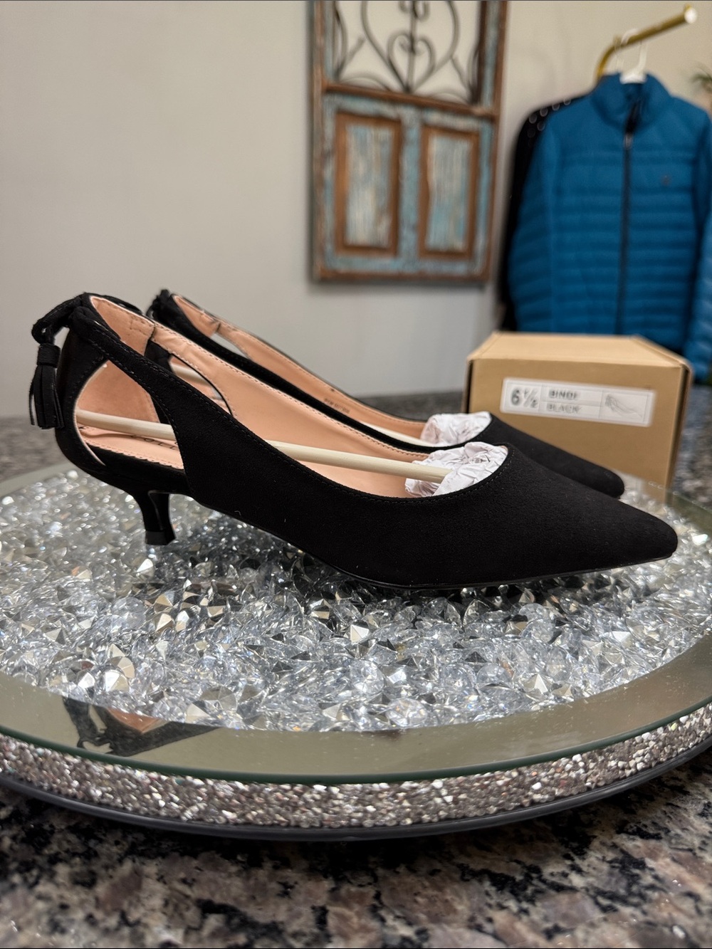 Journee Collection Bindi Black Pointed Slingback Kitten Heels NEW 6.5